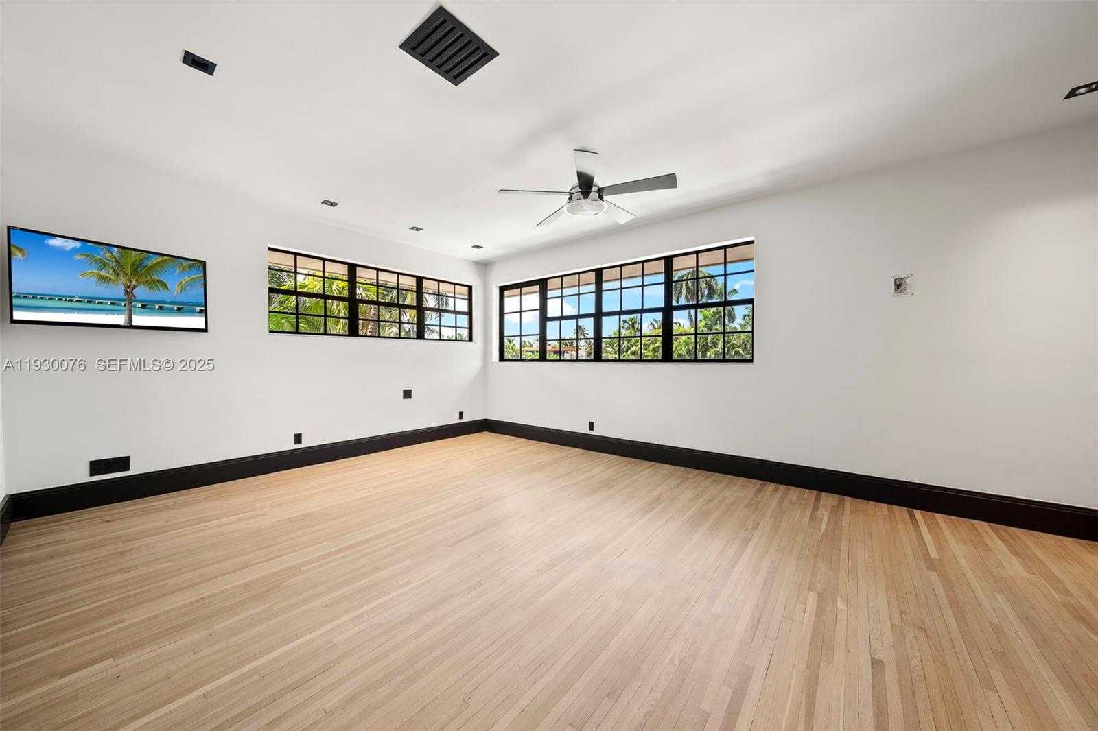 Small Image of 980 BELLE MEADE ISLAND DR, Miami Number 79