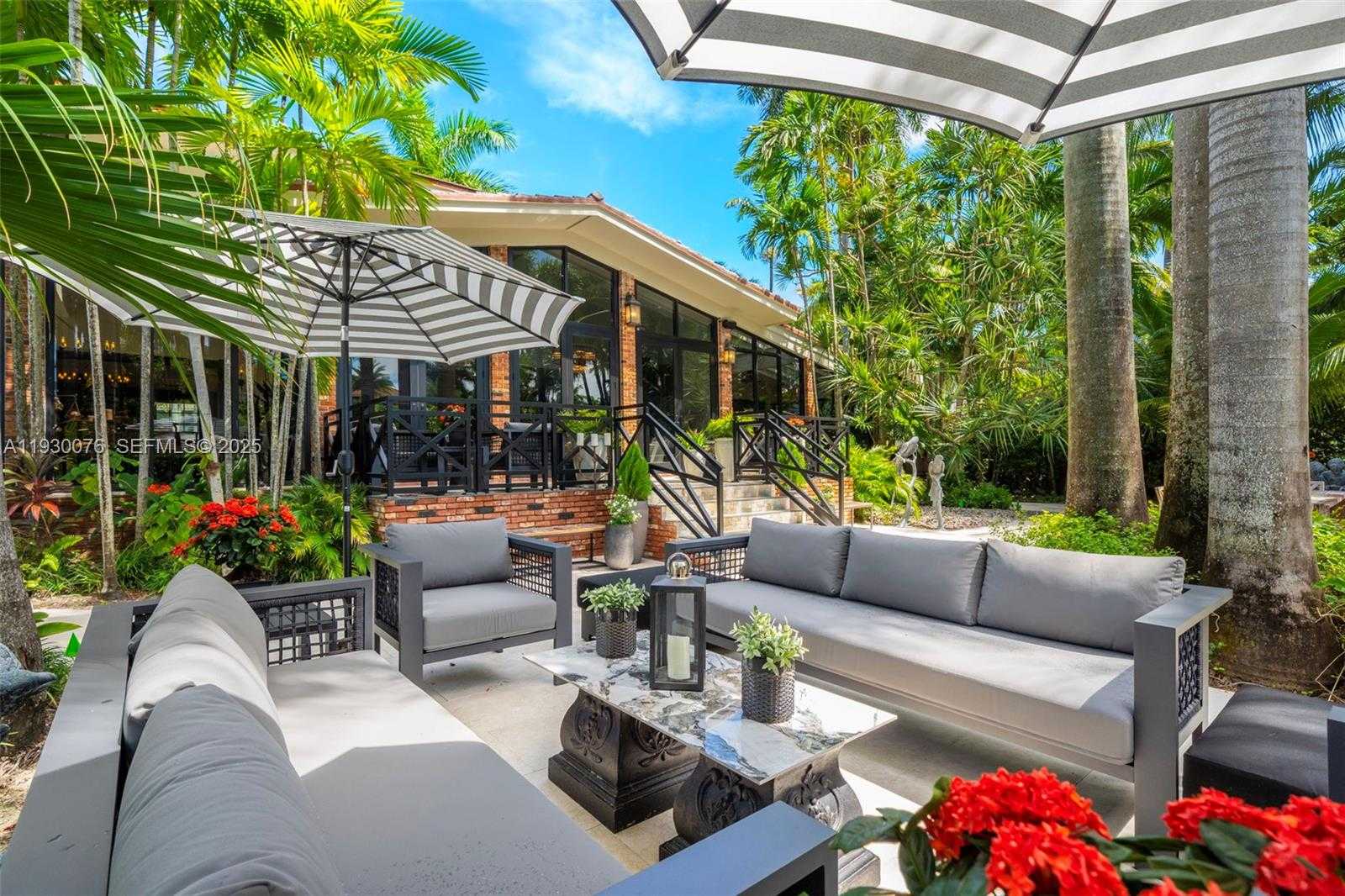 Small Image of 980 BELLE MEADE ISLAND DR, Miami Number 9