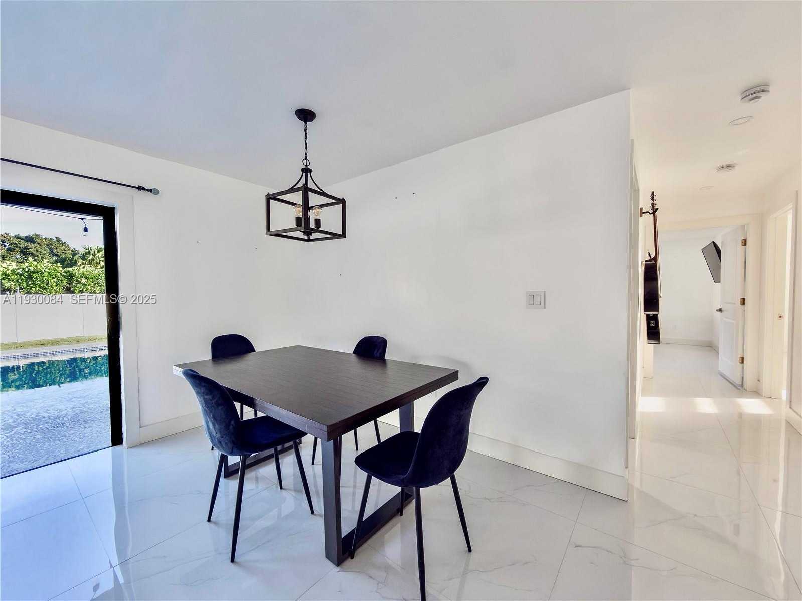 Small Image of 18133 SOUTH WEST 93RD AVE, Palmetto Bay Number 5