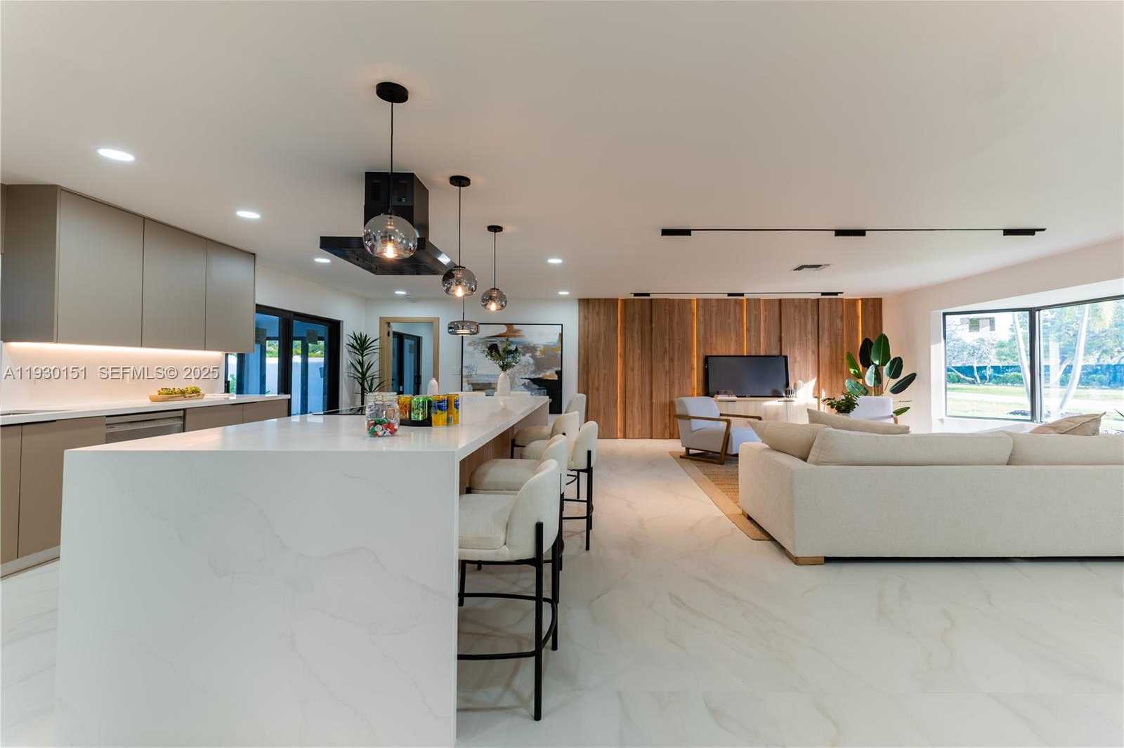 Imagen de Pequeño Objeto