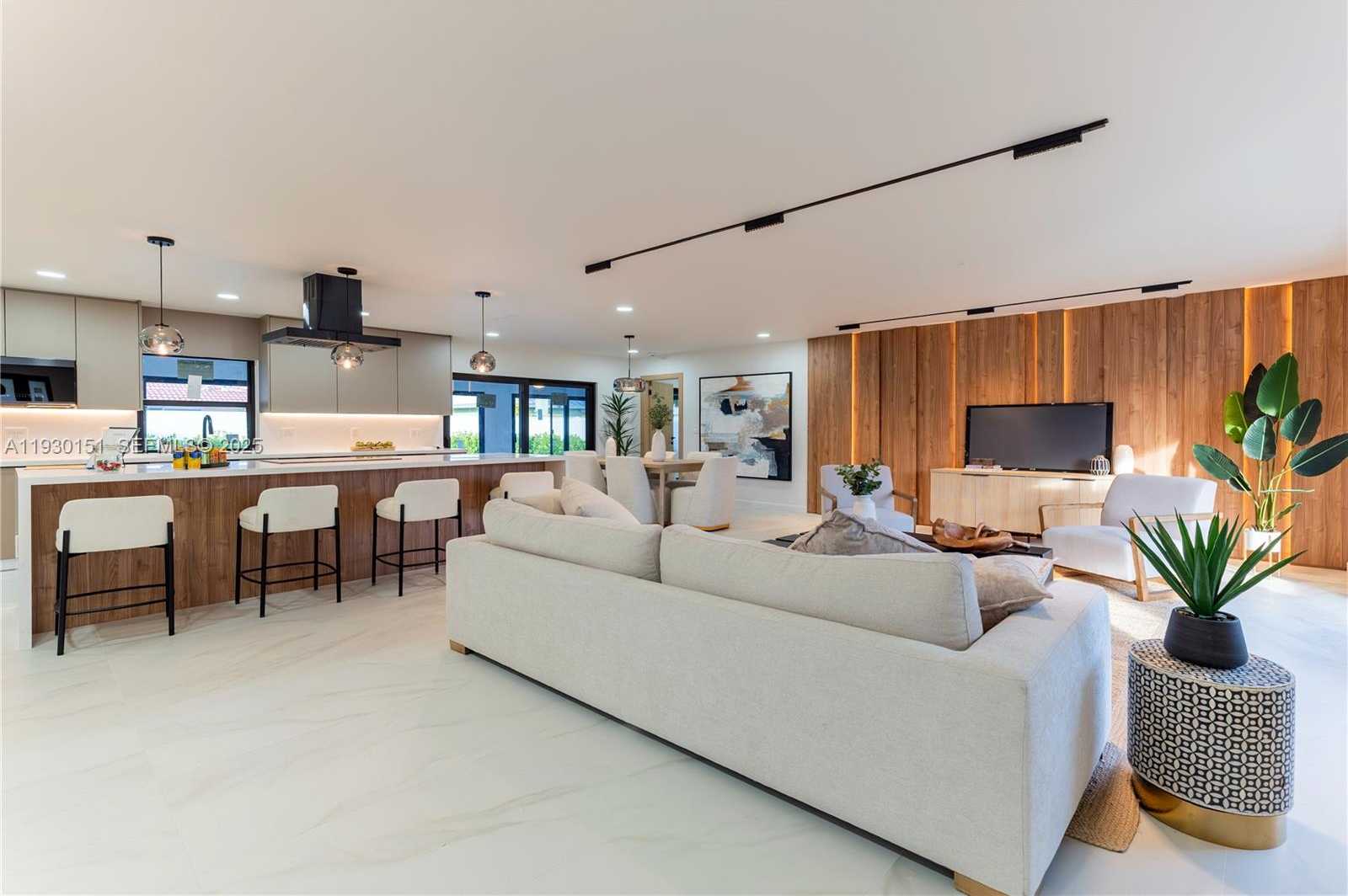 Imagen de Pequeño Objeto