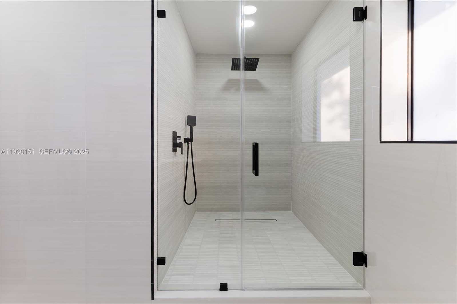 Imagen de Pequeño Objeto