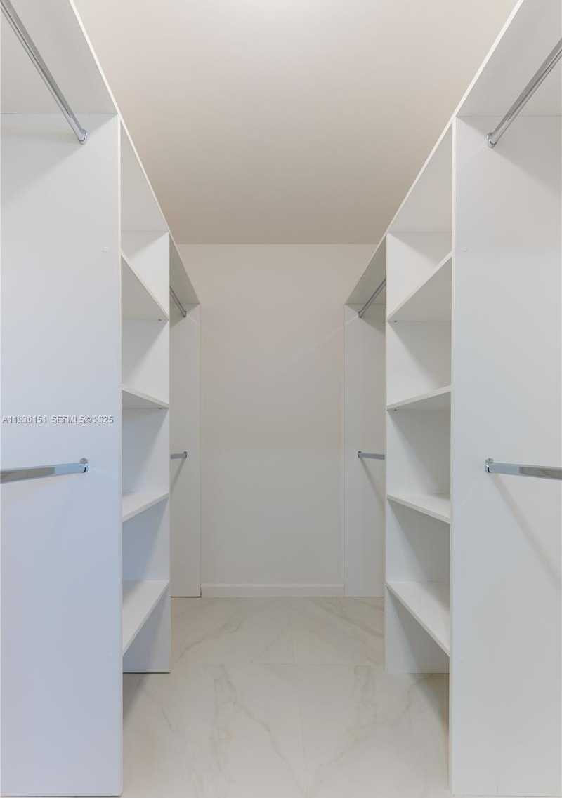 Imagen de Pequeño Objeto