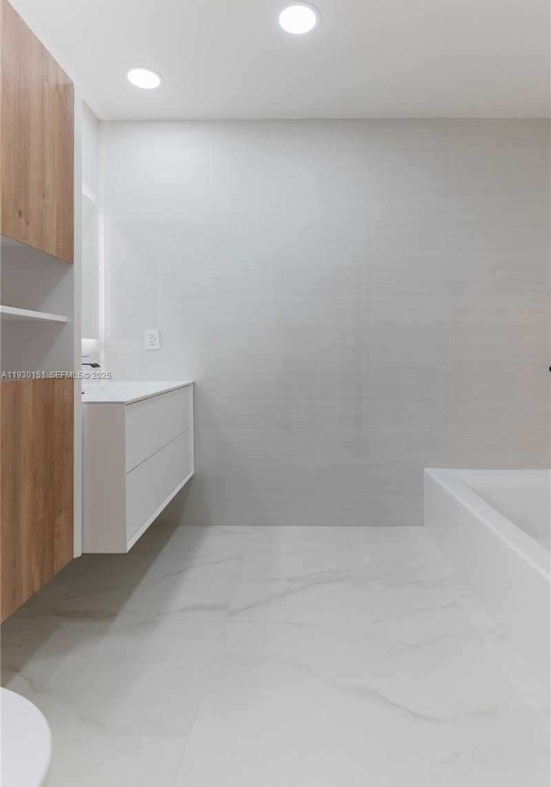 Imagen de Pequeño Objeto