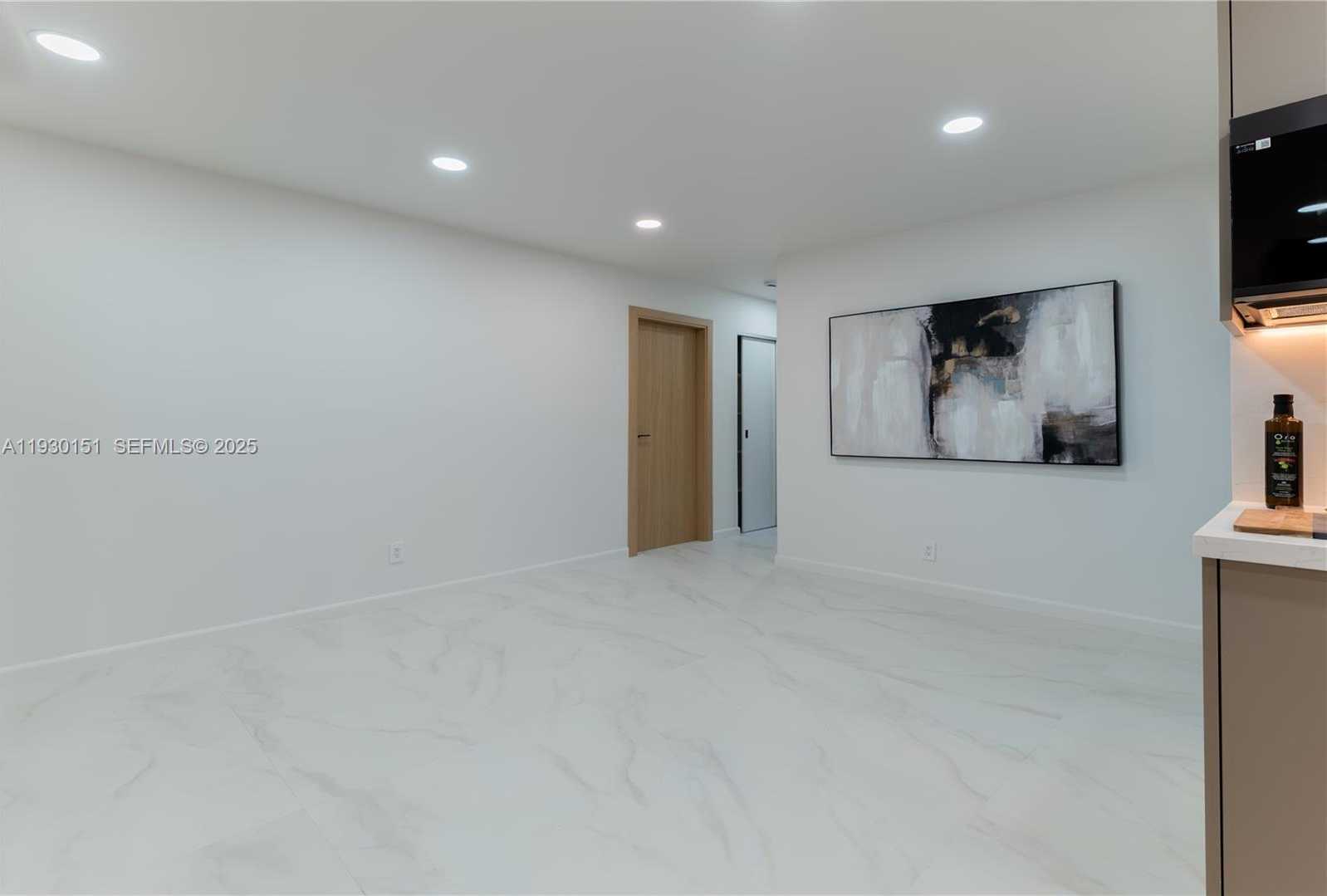 Imagen de Pequeño Objeto