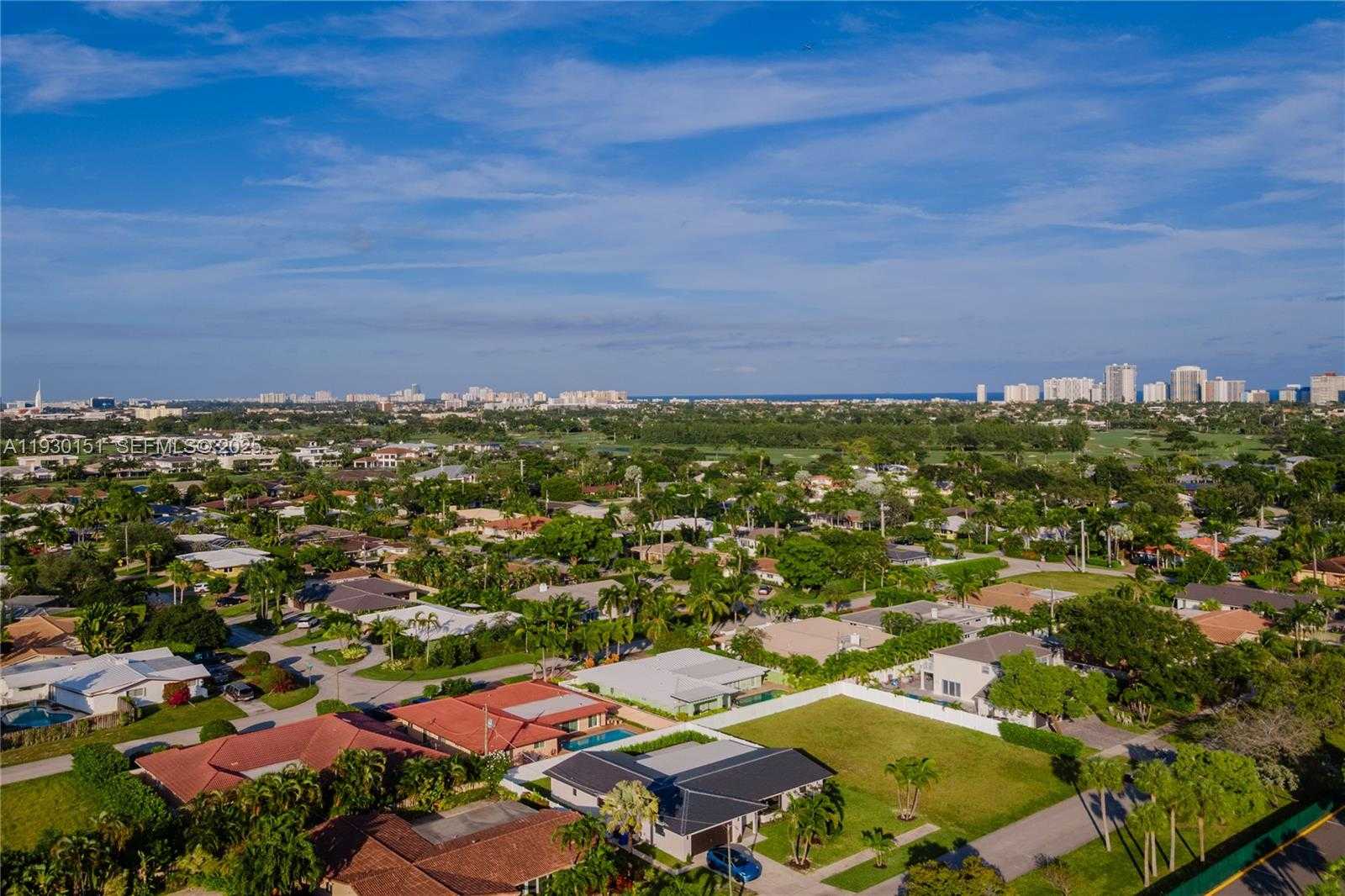 Imagen de Pequeño Objeto