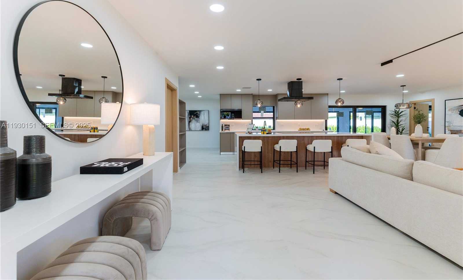 Imagen de Pequeño Objeto