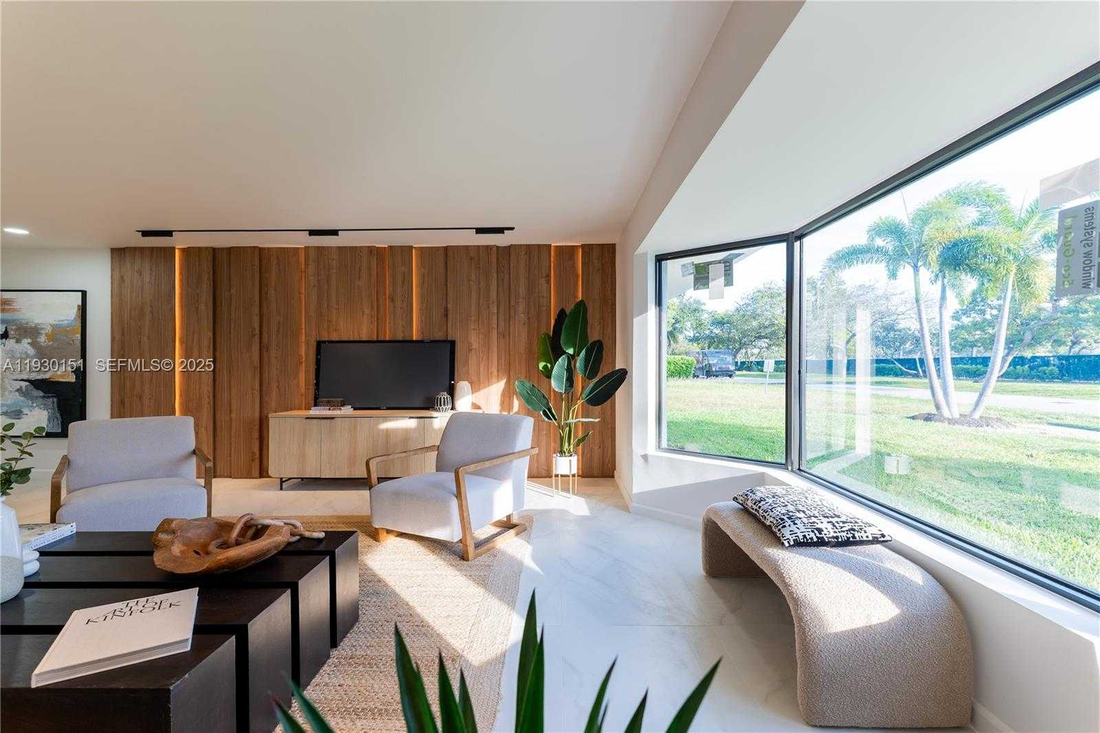 Imagen de Pequeño Objeto