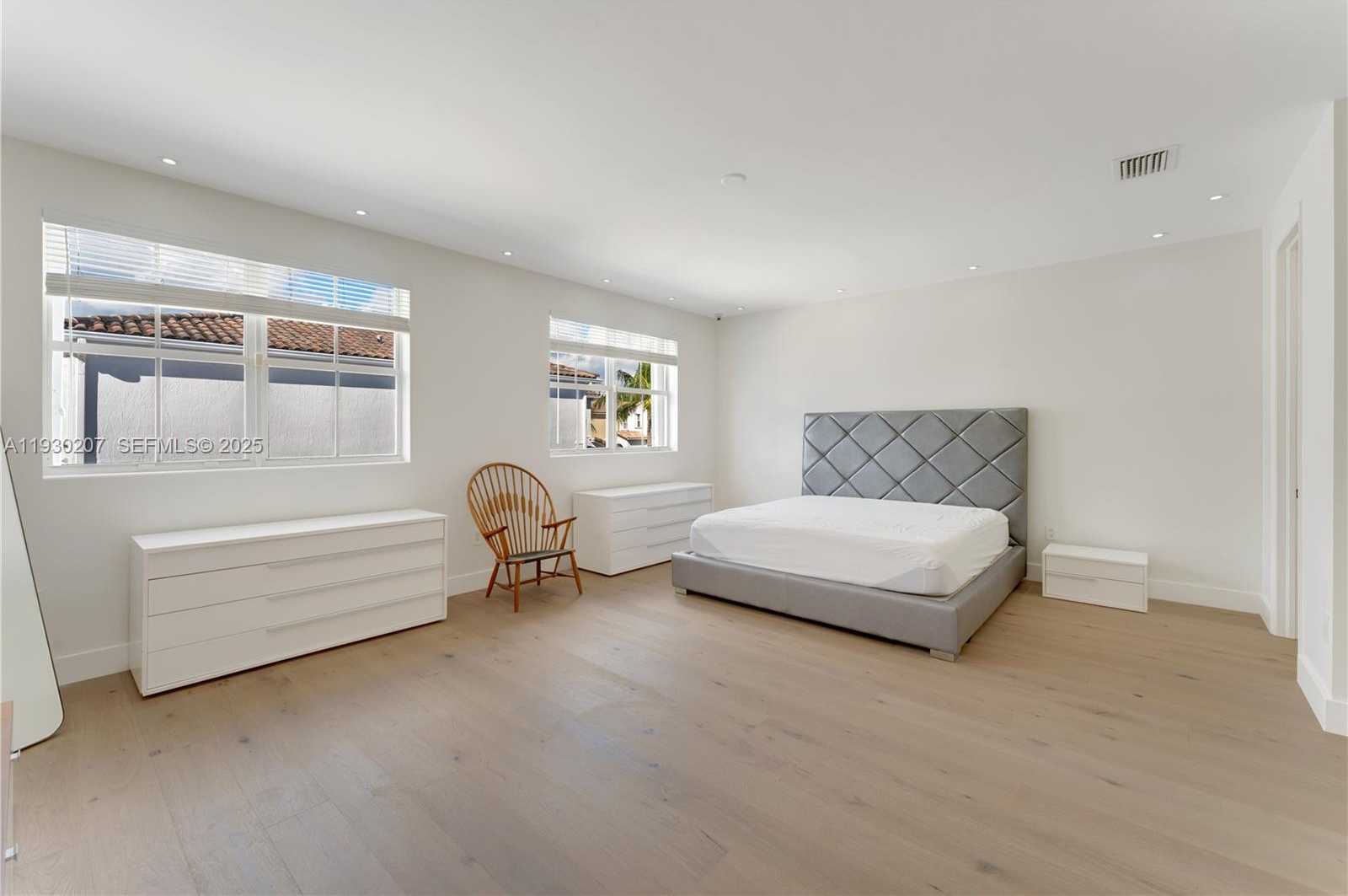 Small Image of 21156 NORTH EAST 33RD AVE, Aventura Number 10