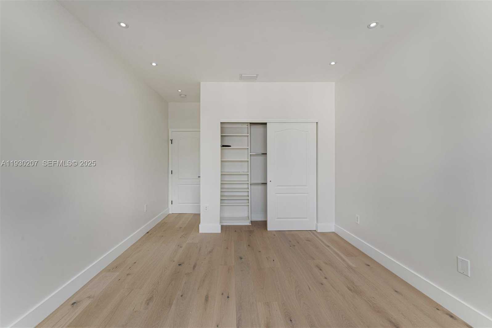 Small Image of 21156 NORTH EAST 33RD AVE, Aventura Number 12