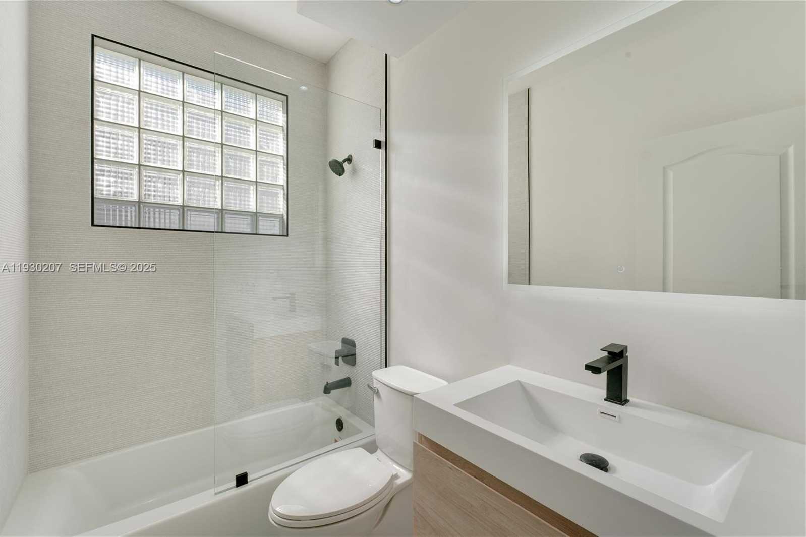 Small Image of 21156 NORTH EAST 33RD AVE, Aventura Number 15