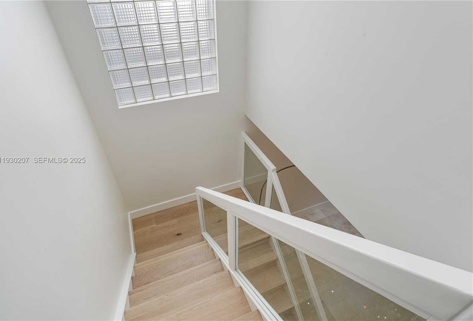 Small Image of 21156 NORTH EAST 33RD AVE, Aventura Number 6