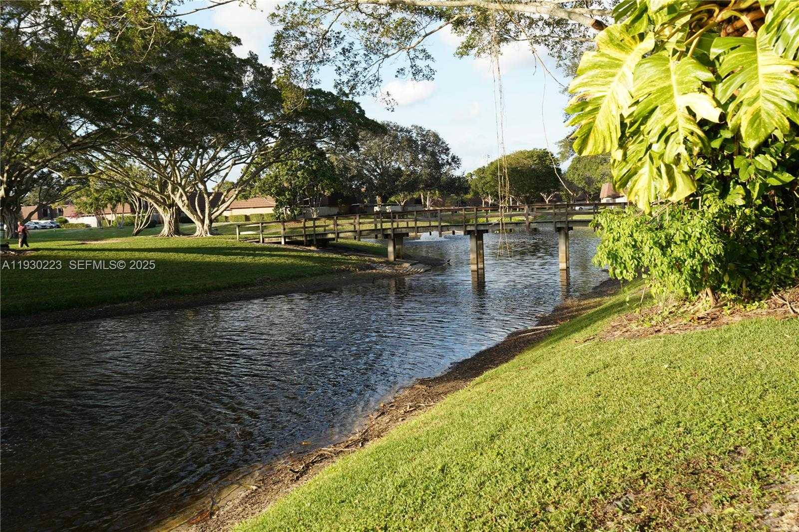 Small Image of 2427 24TH LANE, Palm Beach Gardens Number 17