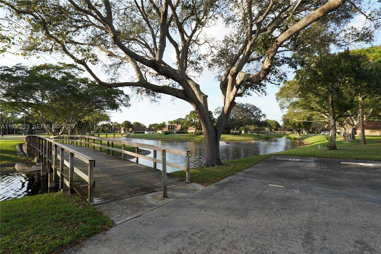 Small Image of 2427 24TH LANE, Palm Beach Gardens Number 18