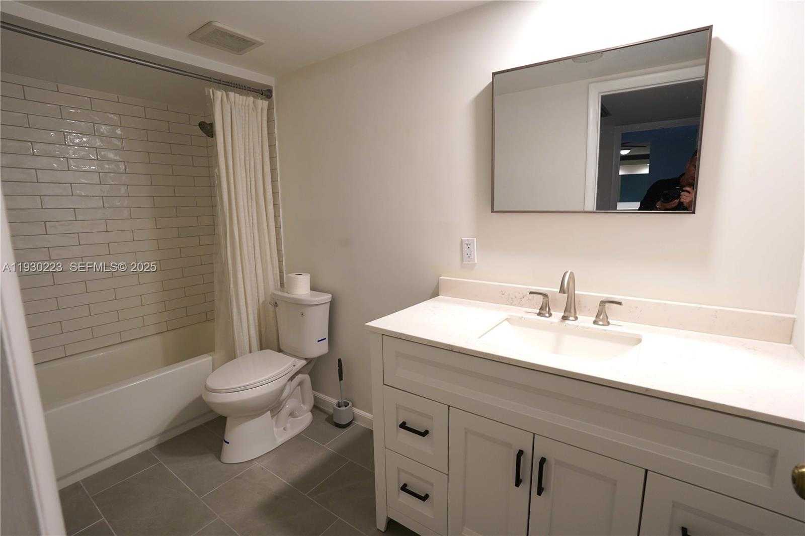 Small Image of 2427 24TH LANE, Palm Beach Gardens Number 3