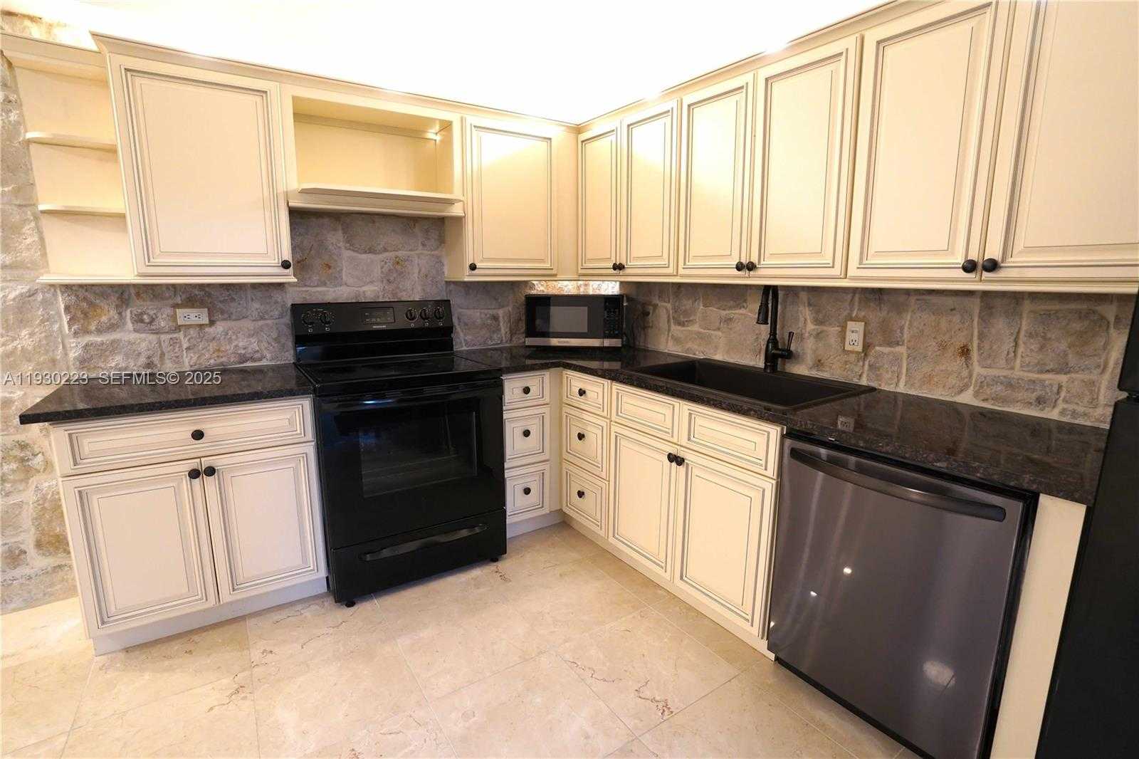 Small Image of 2427 24TH LANE, Palm Beach Gardens Number 31