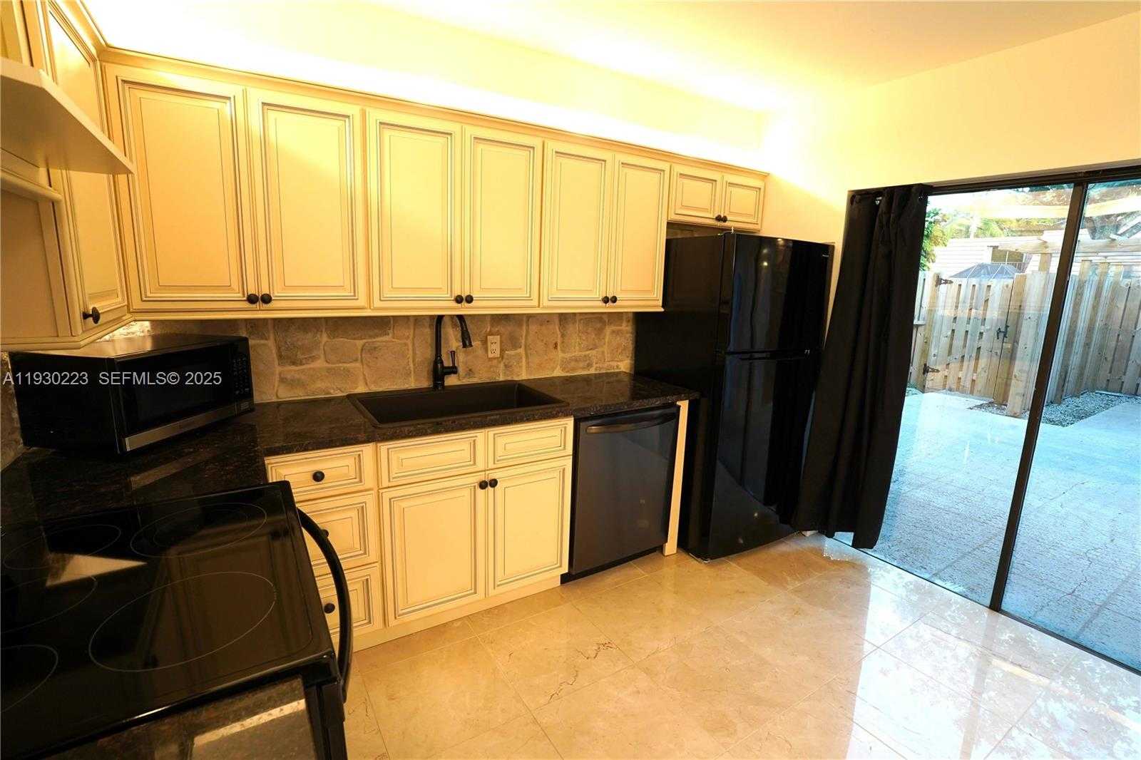 Small Image of 2427 24TH LANE, Palm Beach Gardens Number 33