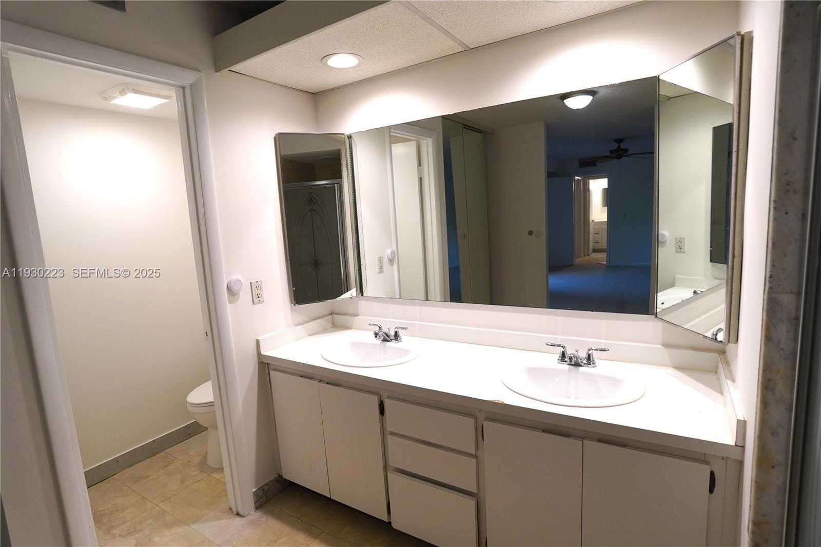 Small Image of 2427 24TH LANE, Palm Beach Gardens Number 37