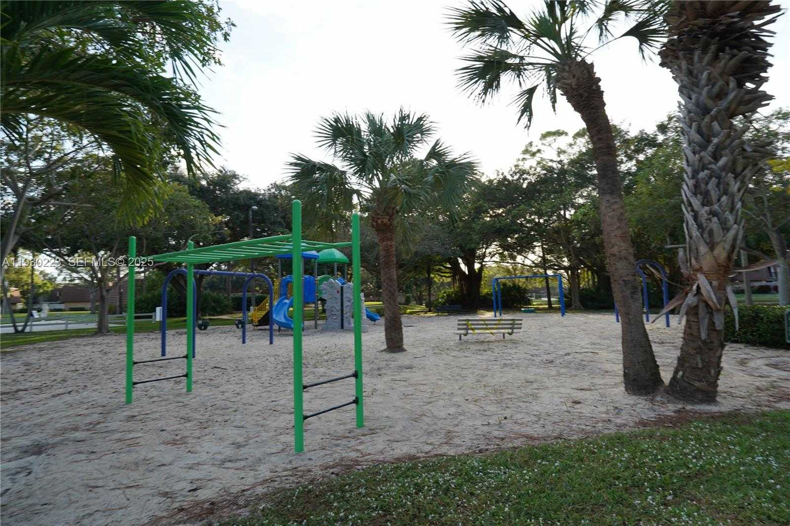 Small Image of 2427 24TH LANE, Palm Beach Gardens Number 52