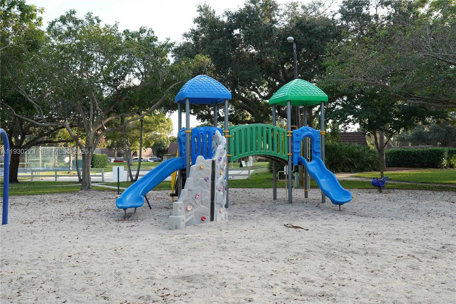 Small Image of 2427 24TH LANE, Palm Beach Gardens Number 53