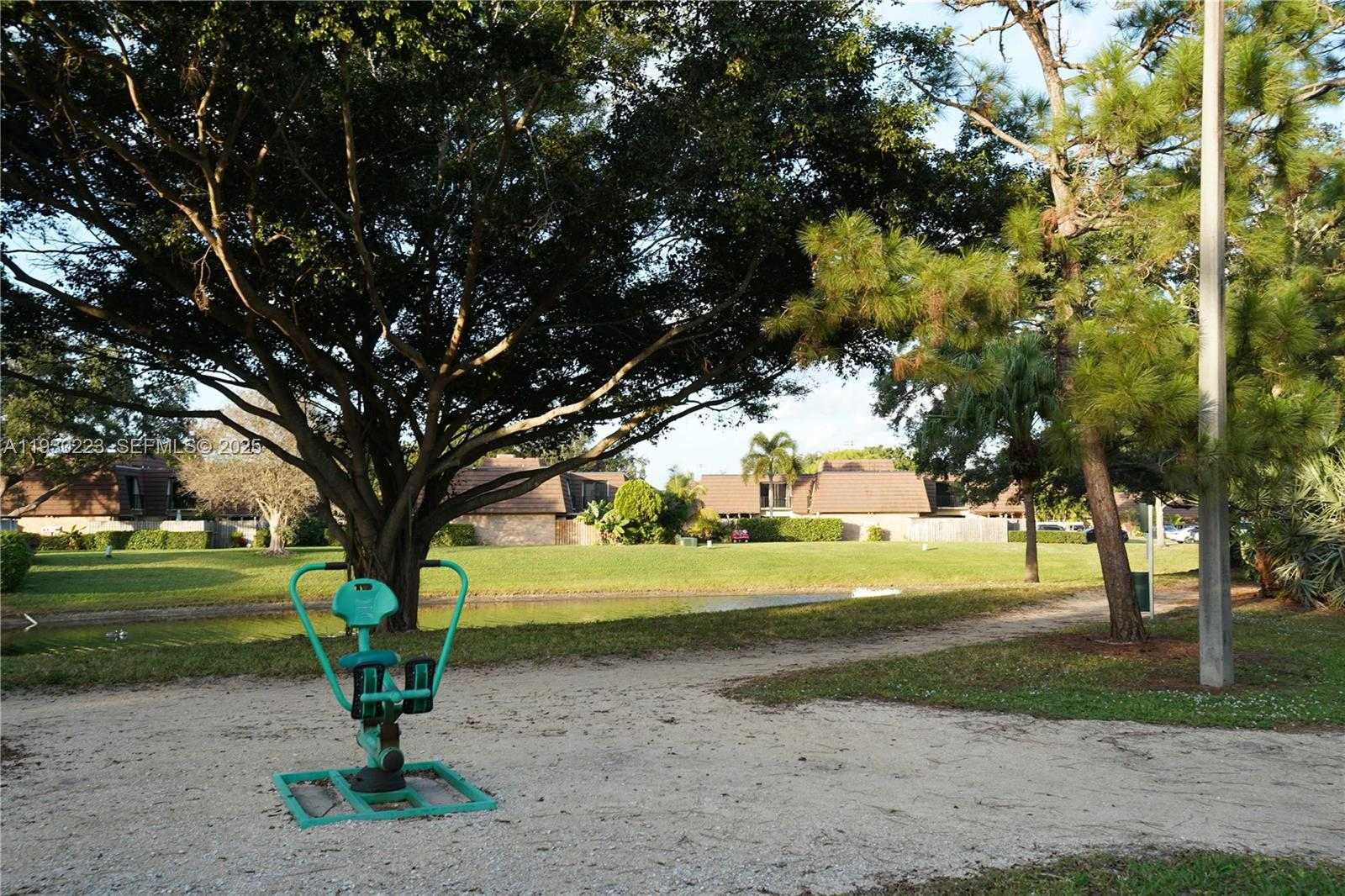 Small Image of 2427 24TH LANE, Palm Beach Gardens Number 63