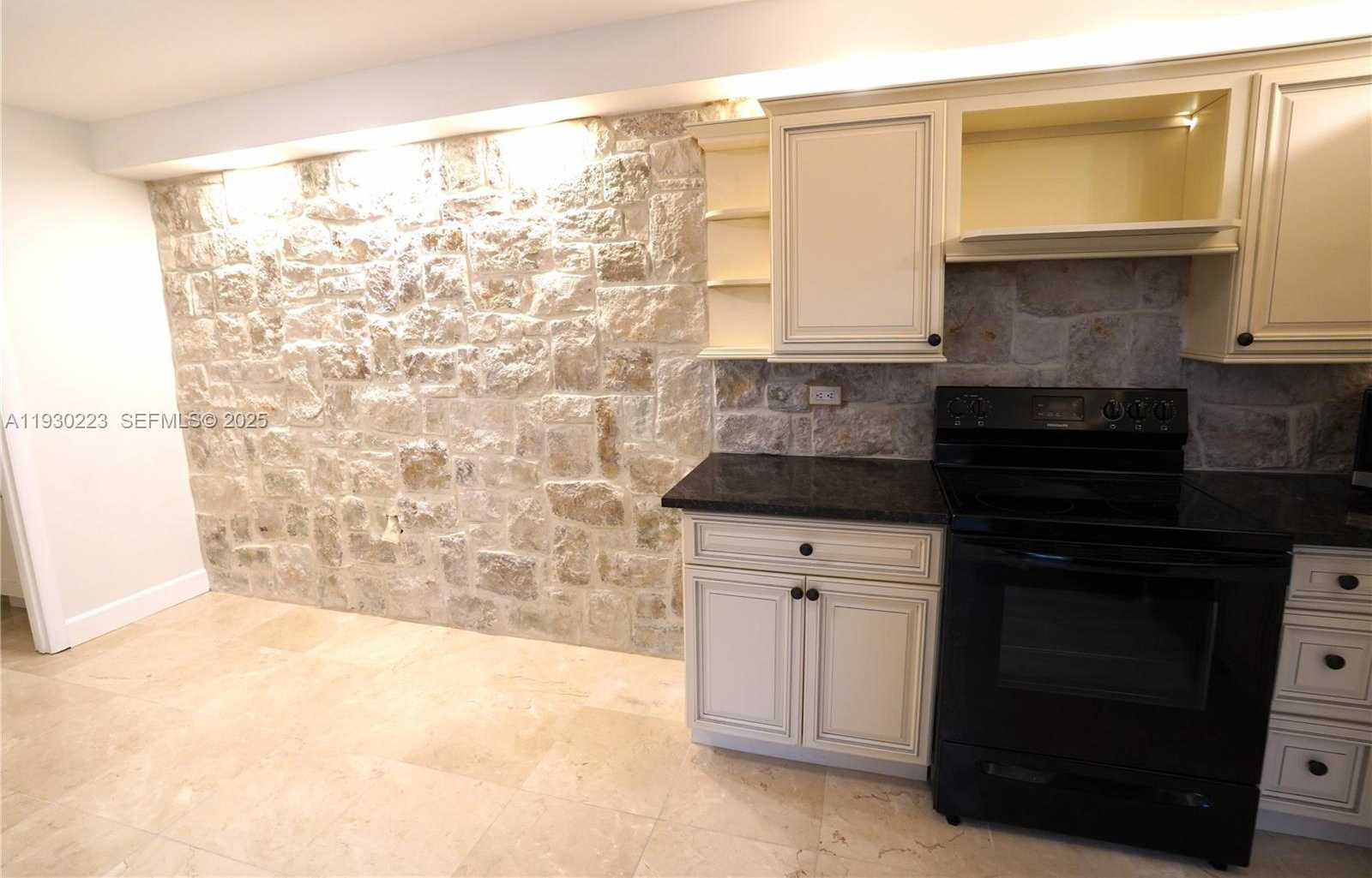 Small Image of 2427 24TH LANE, Palm Beach Gardens Number 8