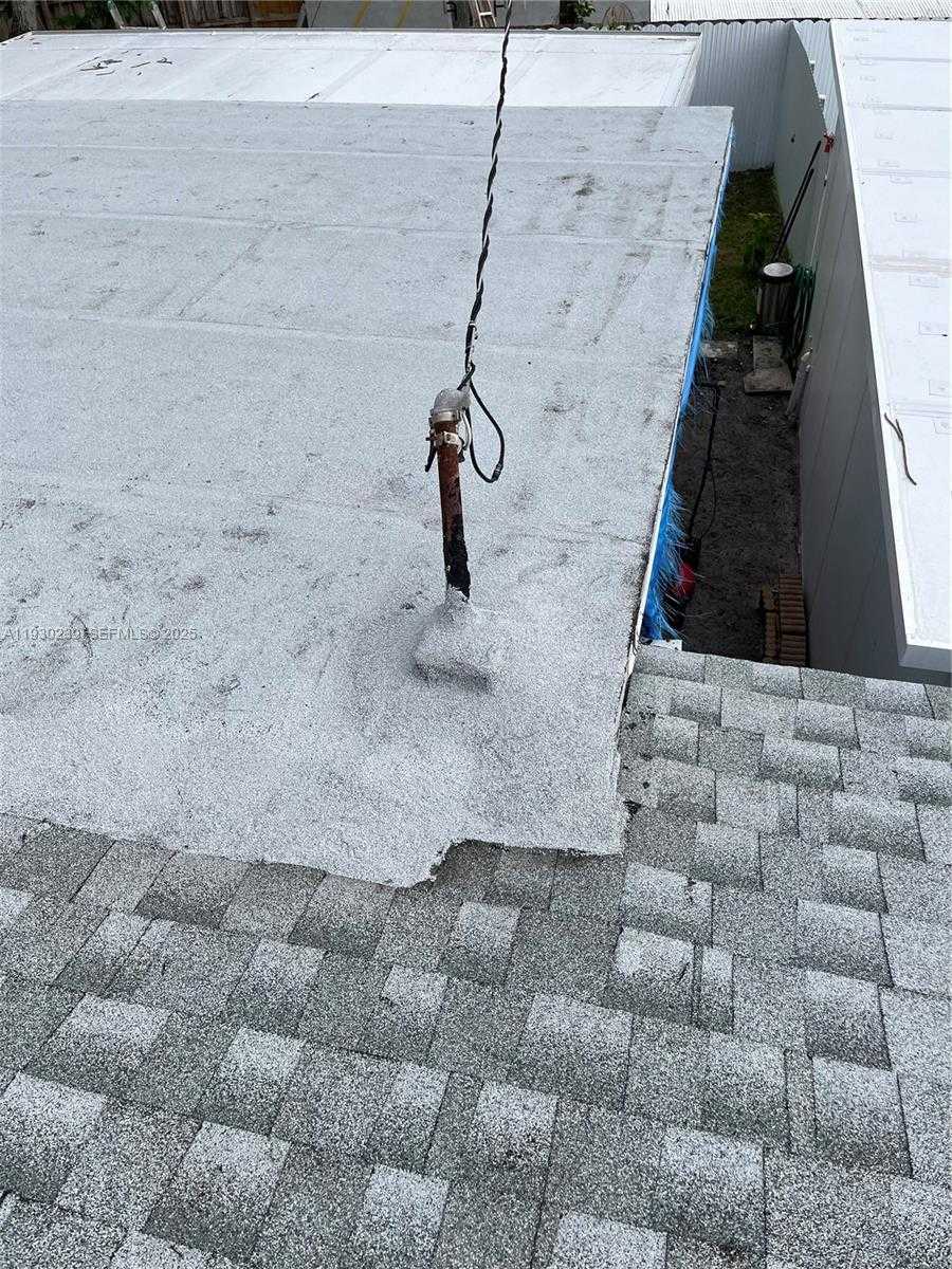 Small Image of 841 NORTH 69TH AVE, Hollywood Number 6