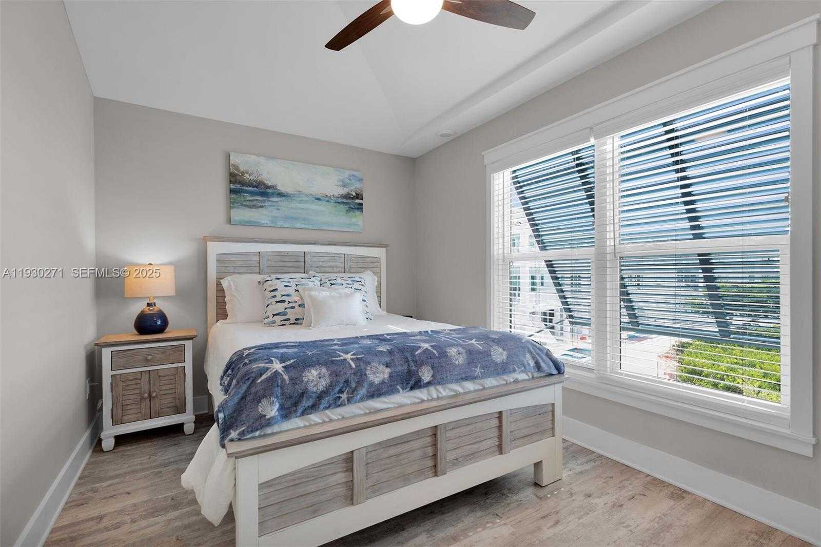 Small Image of 101 11TH STREET OCEAN UNIT 42, Marathon Number 27