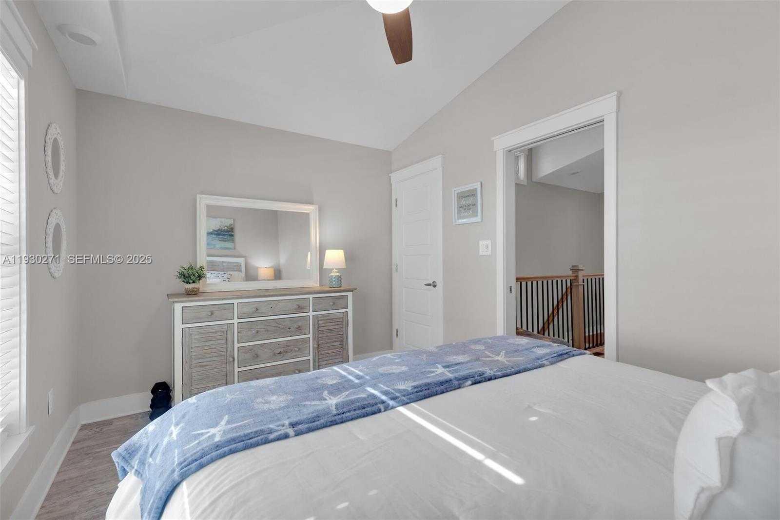 Small Image of 101 11TH STREET OCEAN UNIT 42, Marathon Number 29