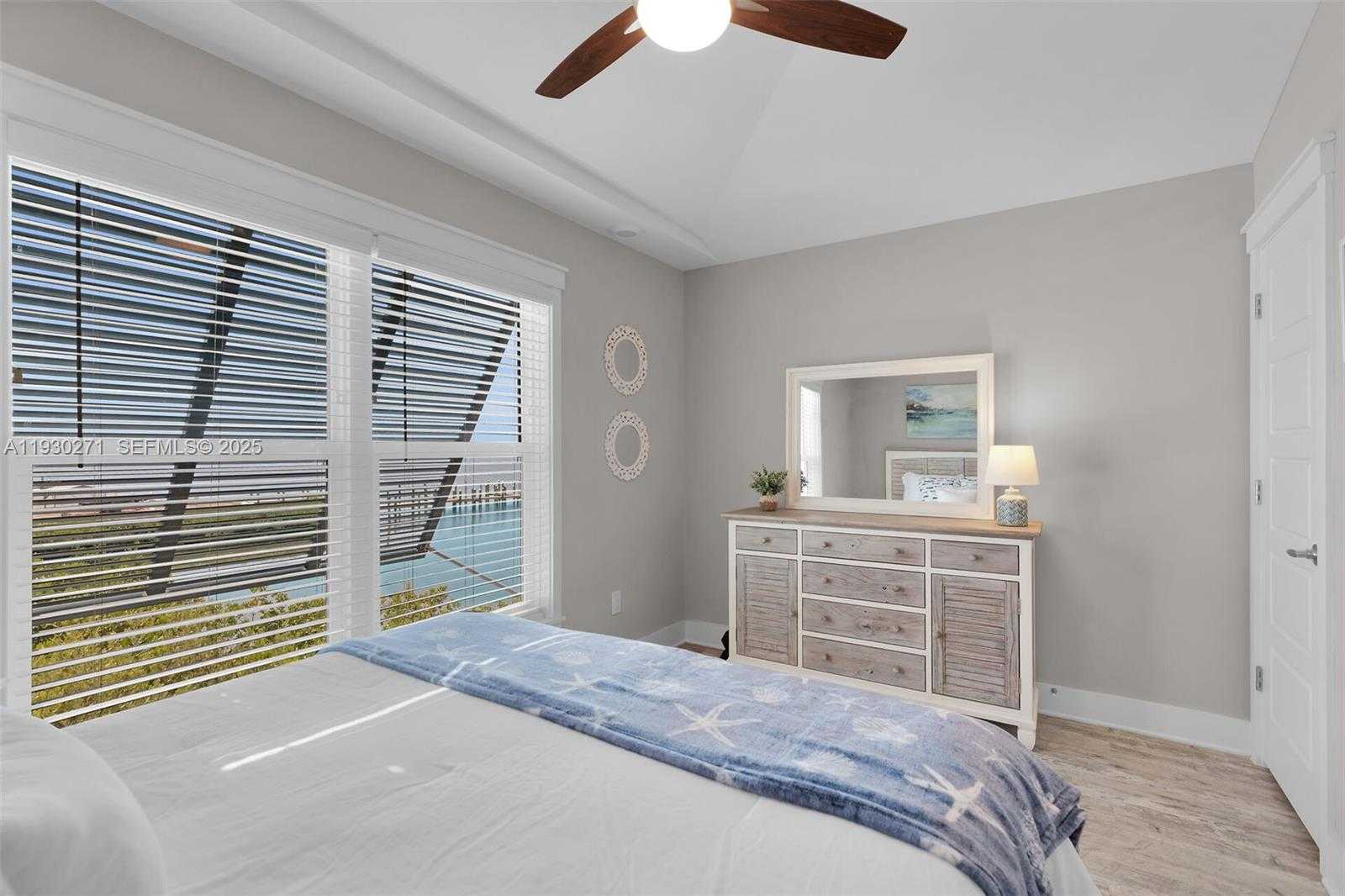 Small Image of 101 11TH STREET OCEAN UNIT 42, Marathon Number 30