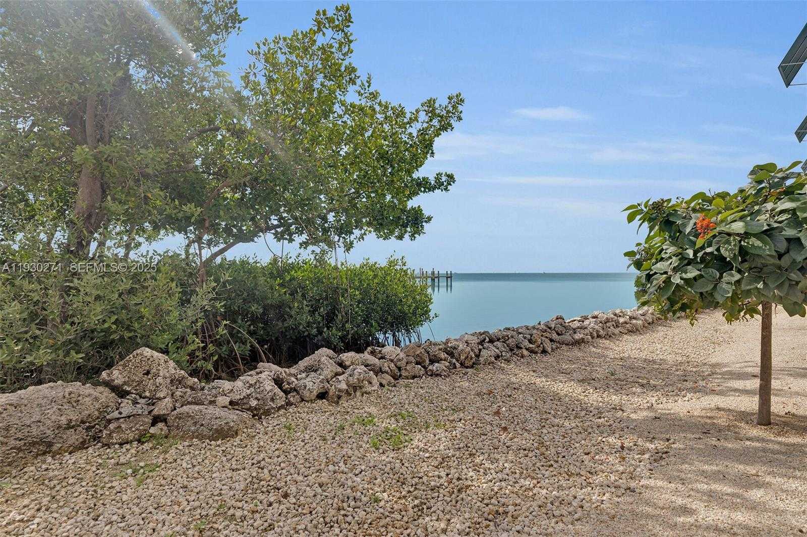 Small Image of 101 11TH STREET OCEAN UNIT 42, Marathon Number 32