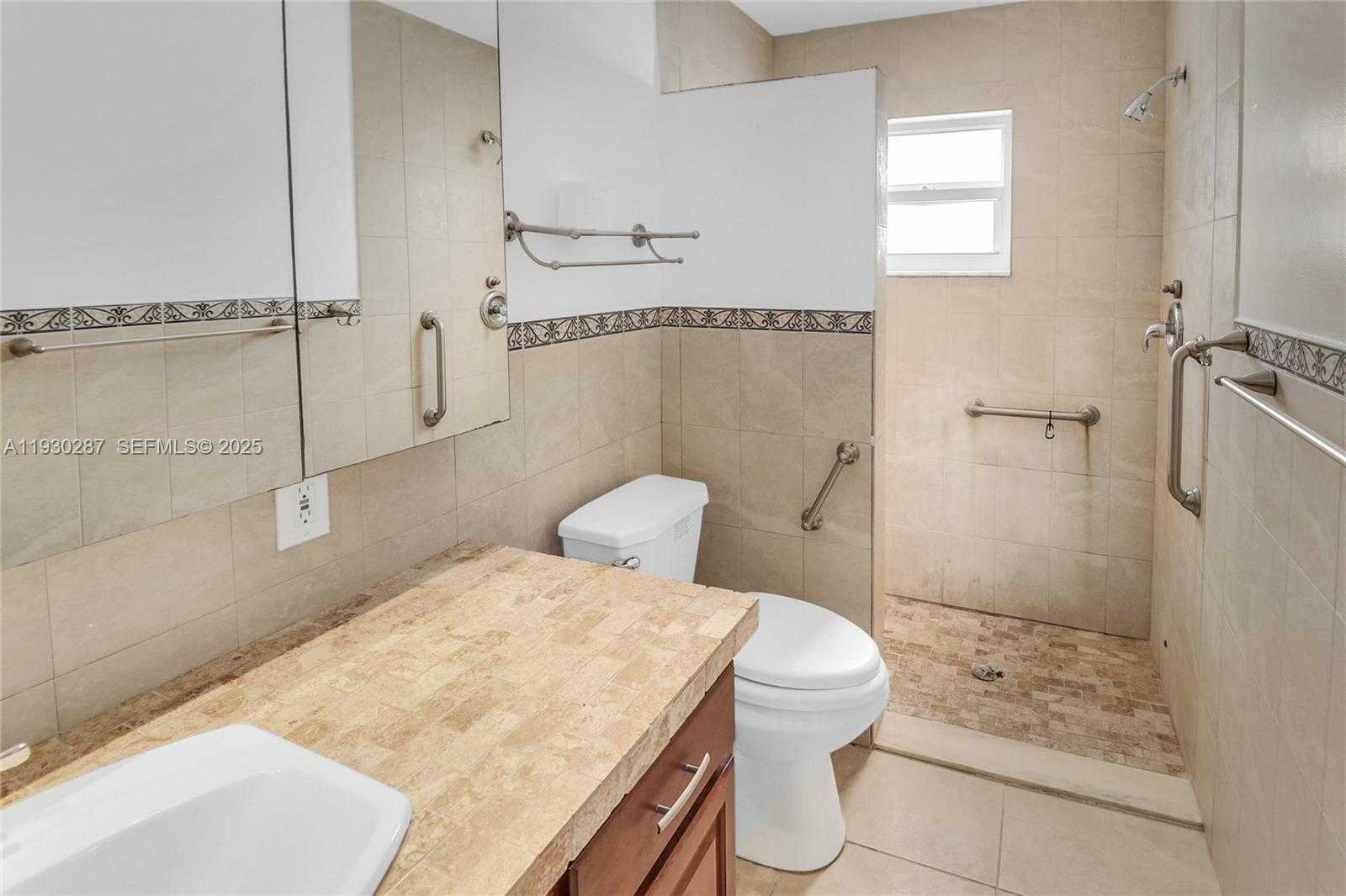 Small Image of 1331 CAMPANELLI DR, Plantation Number 18