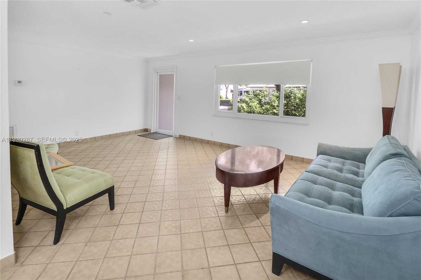 Small Image of 1331 CAMPANELLI DR, Plantation Number 3