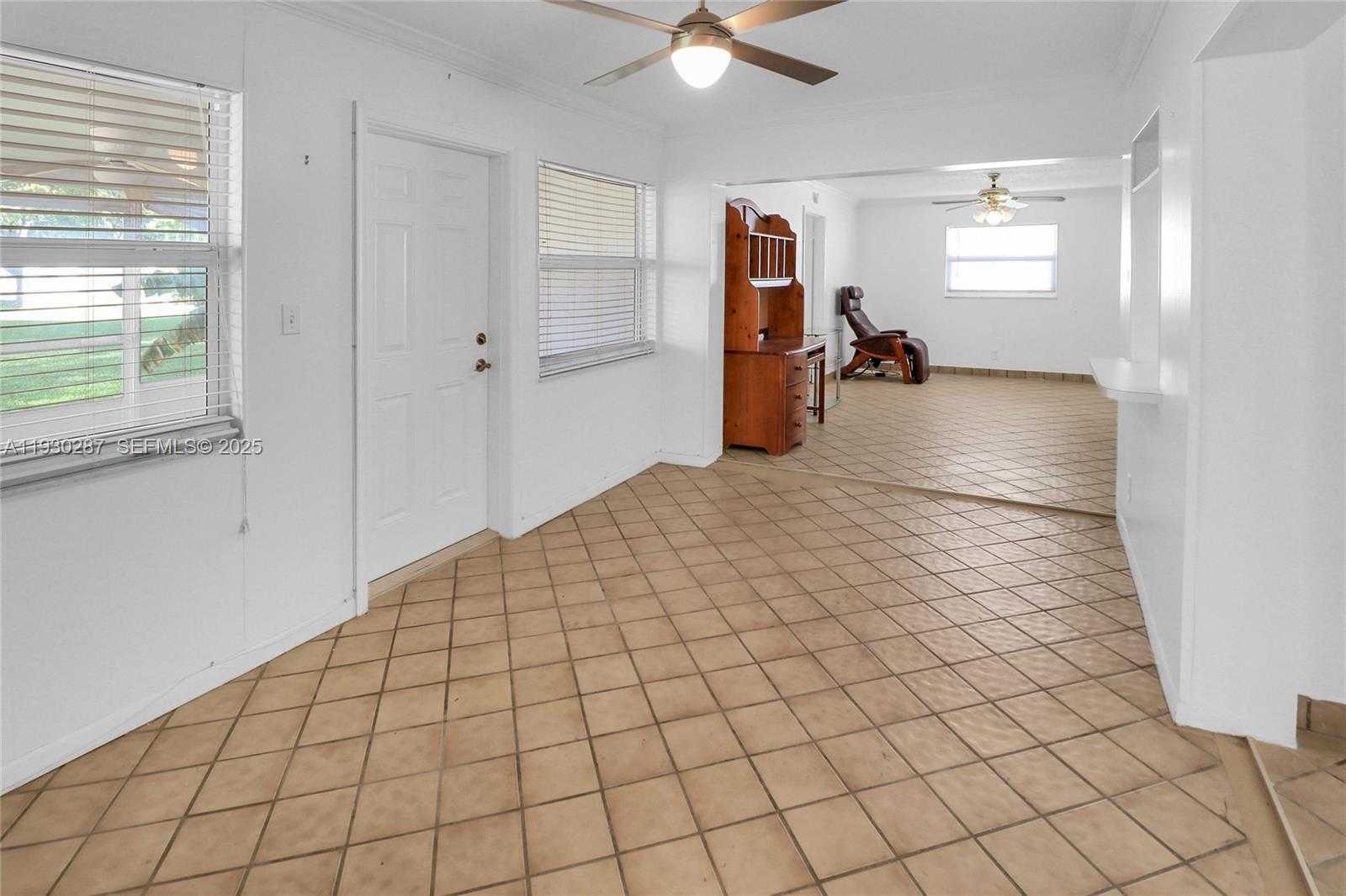 Small Image of 1331 CAMPANELLI DR, Plantation Number 6