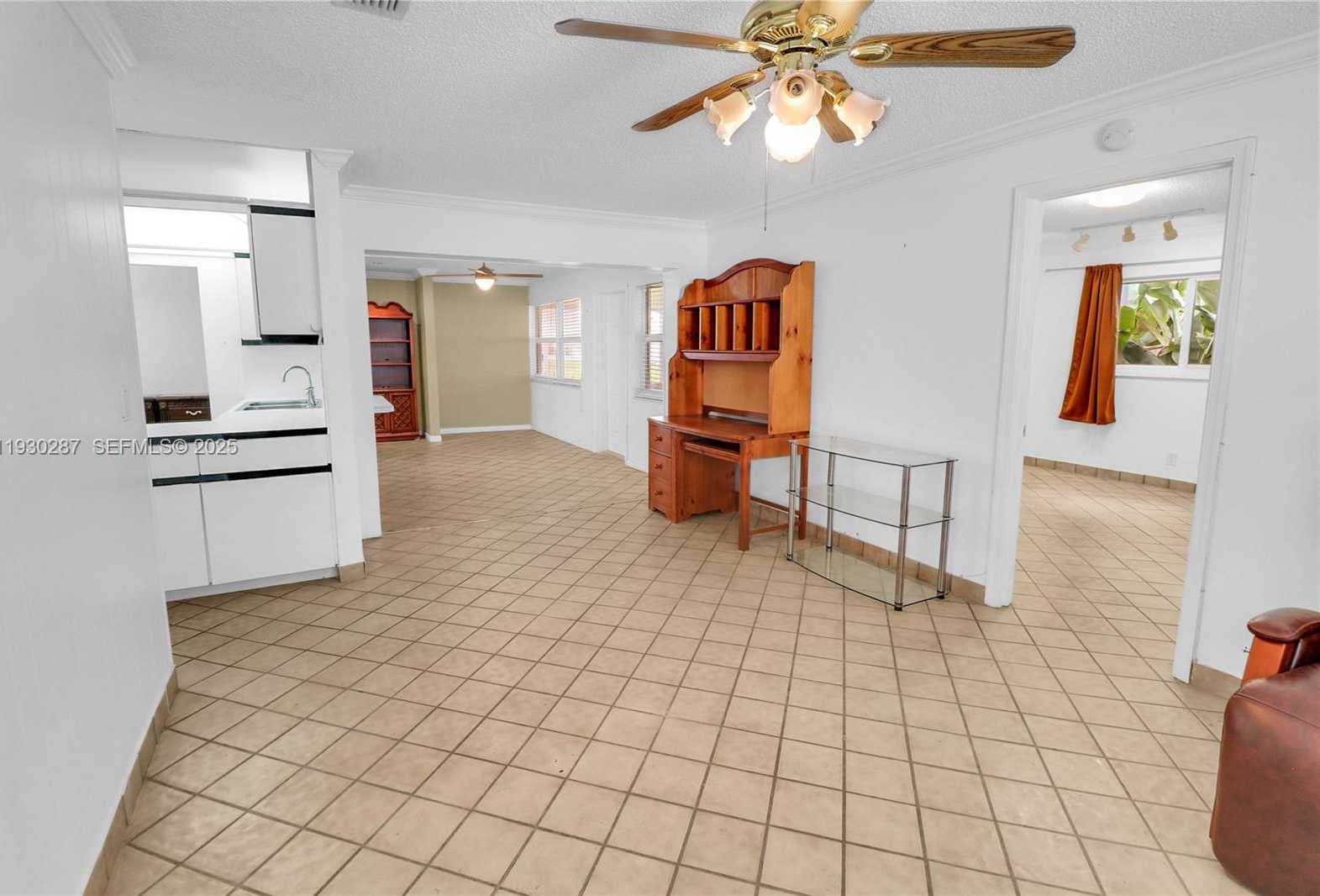 Small Image of 1331 CAMPANELLI DR, Plantation Number 9