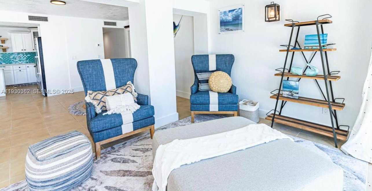 Small Image of 75433 OVERSEAS HWY, Islamorada Number 10