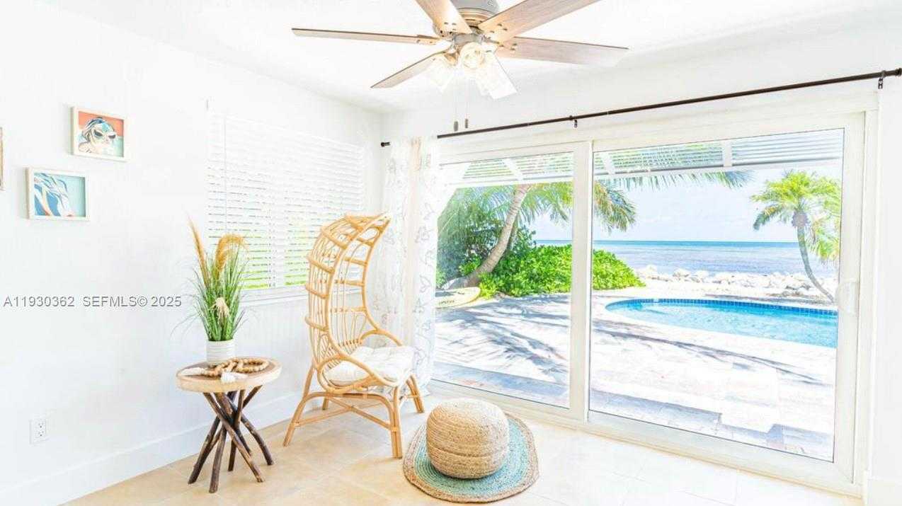 Small Image of 75433 OVERSEAS HWY, Islamorada Number 13