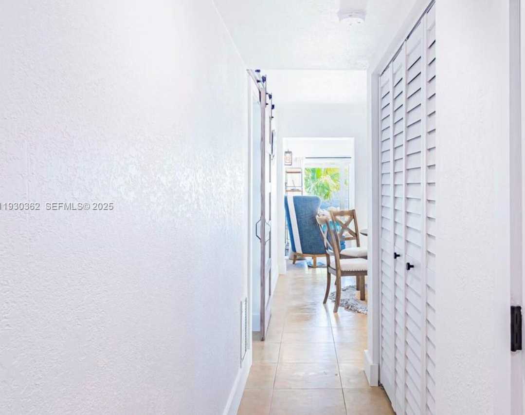 Small Image of 75433 OVERSEAS HWY, Islamorada Number 19