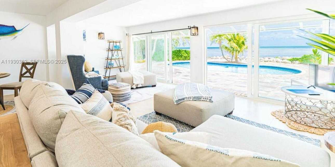 Small Image of 75433 OVERSEAS HWY, Islamorada Number 7