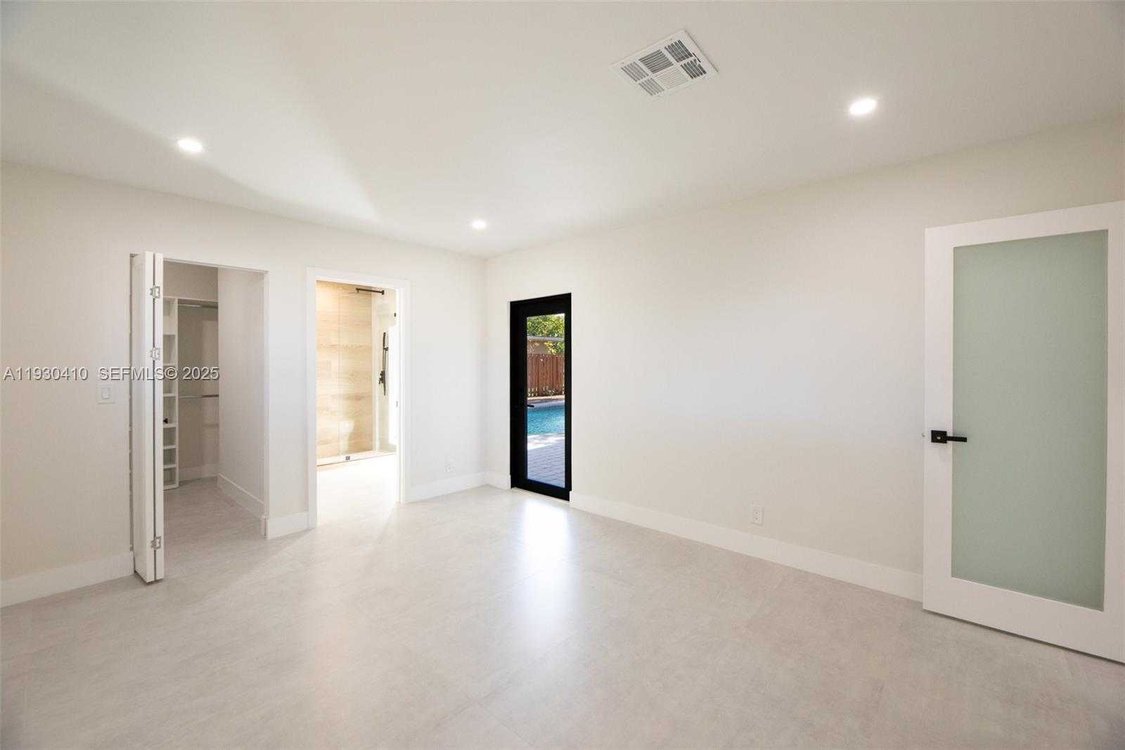 Small Image of 1655 NORTH 50TH AVE, Hollywood Number 25