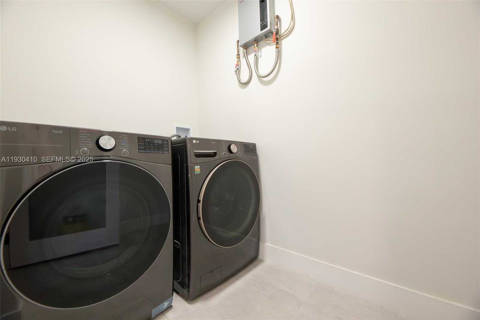 Small Image of 1655 NORTH 50TH AVE, Hollywood Number 29