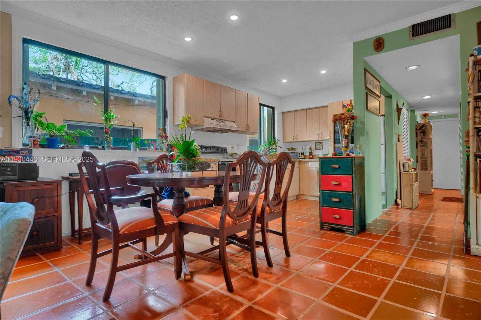 Small Image of 2790 SOUTH WEST 22ND AVE, Miami Number 11