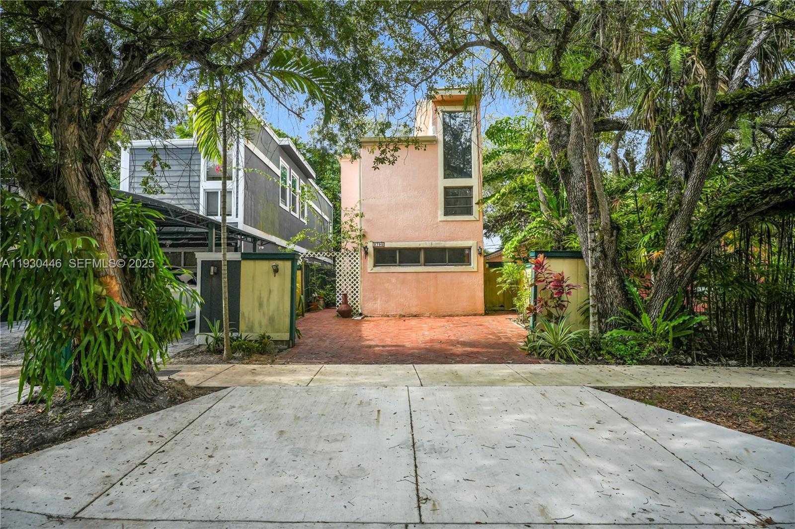 Small Image of 2790 SOUTH WEST 22ND AVE, Miami Number 2