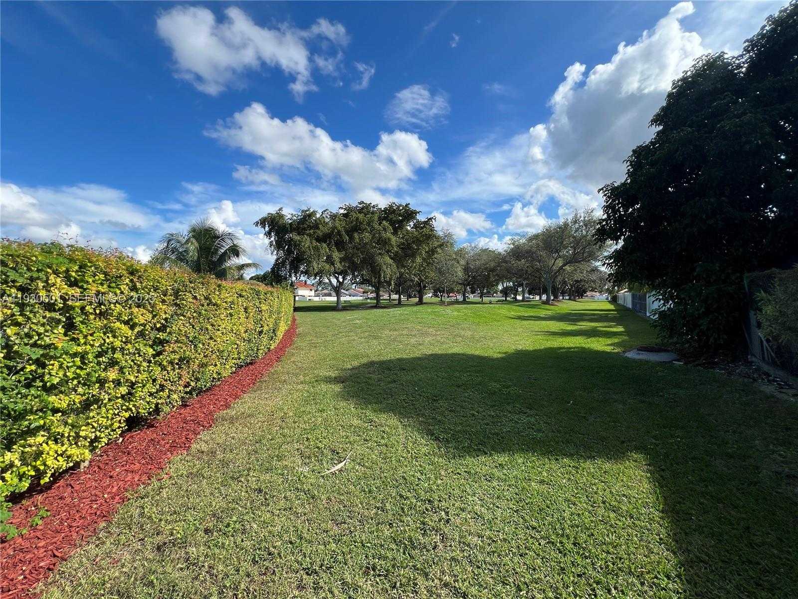 Small Image of 6101 SOUTH WEST 153RD CT RD, Miami Number 11