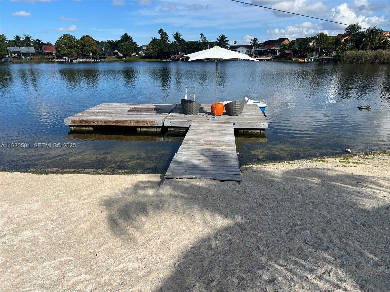 Small Image of 6101 SOUTH WEST 153RD CT RD, Miami Number 12