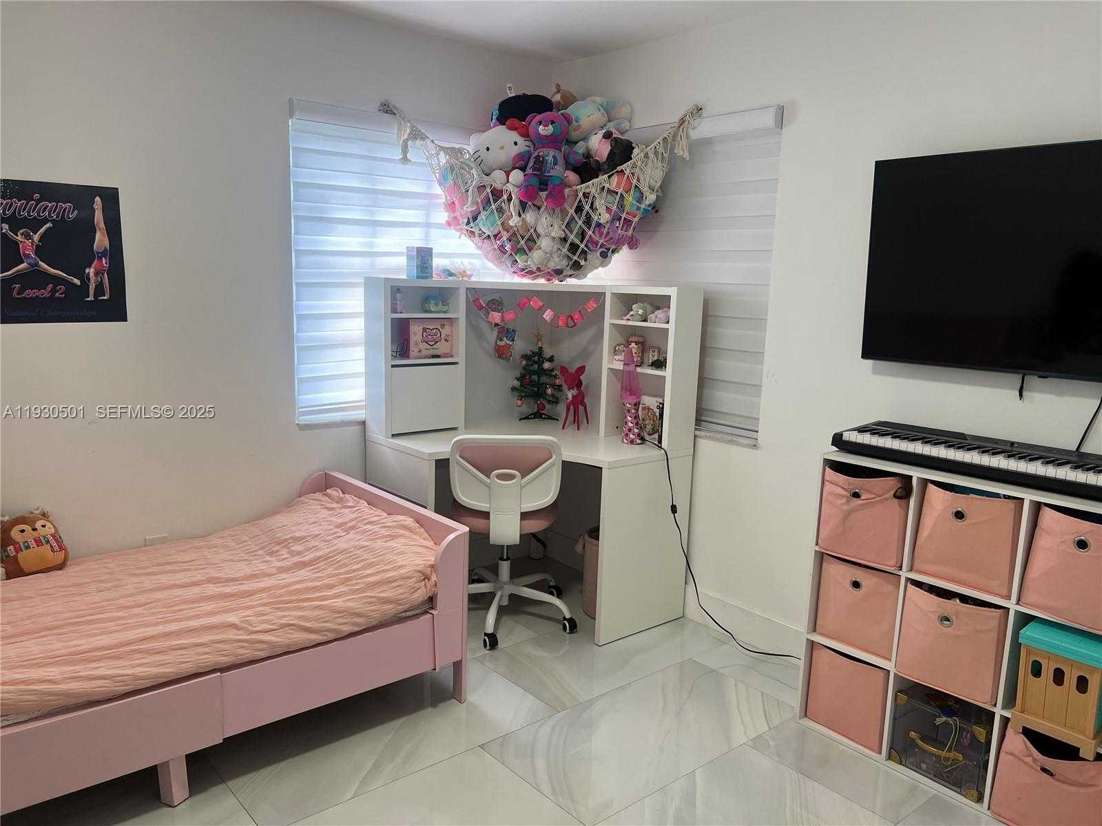 Small Image of 6101 SOUTH WEST 153RD CT RD, Miami Number 25