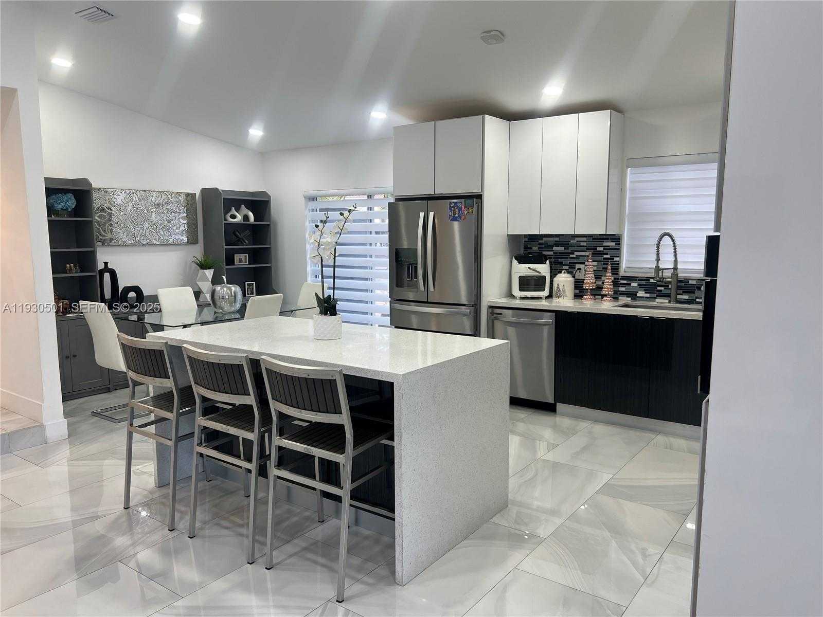 Small Image of 6101 SOUTH WEST 153RD CT RD, Miami Number 41