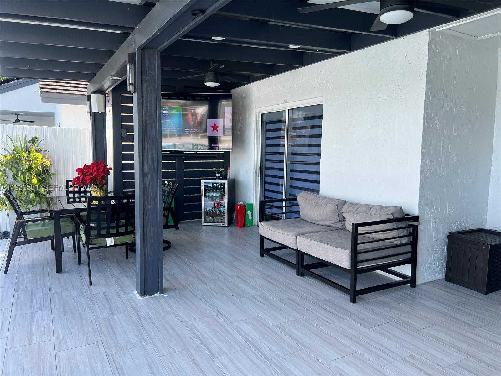 Small Image of 6101 SOUTH WEST 153RD CT RD, Miami Number 7