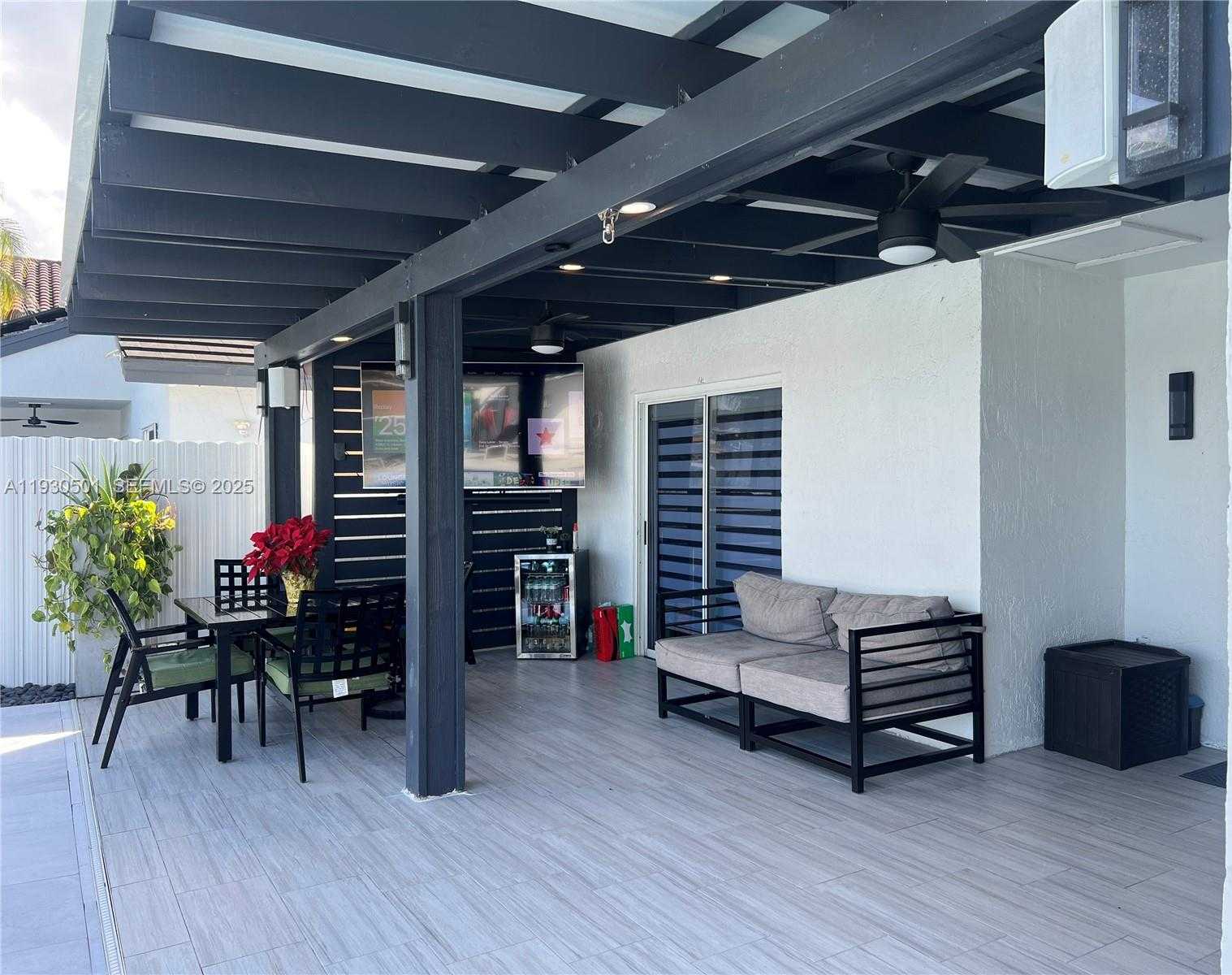 Small Image of 6101 SOUTH WEST 153RD CT RD, Miami Number 8