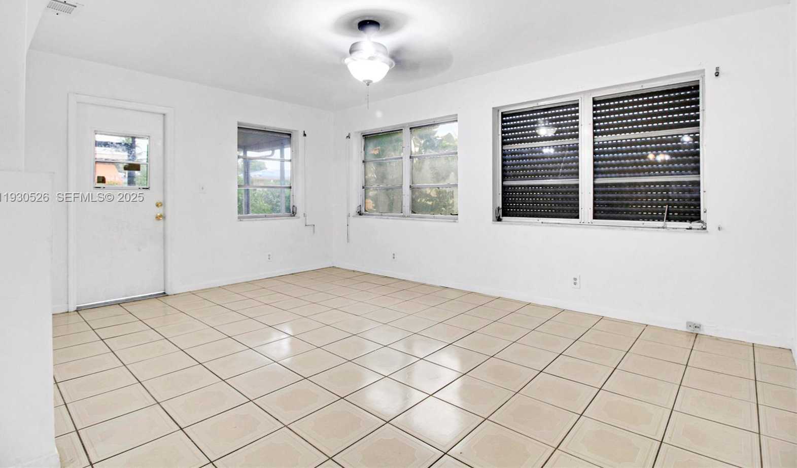 Small Image of 5718 NORTH WEST 66TH AVE, Tamarac Number 7